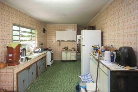 Casa para alugar com 3 quartos, 250m² em Vila Antonieta, São Paulo