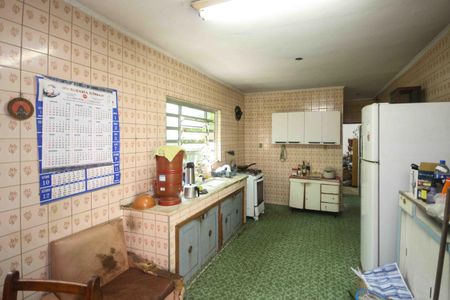 Casa para alugar com 3 quartos, 250m² em Vila Antonieta, São Paulo