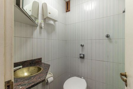 Banheiro de kitnet/studio à venda com 1 quarto, 37m² em Centro Histórico de São Paulo, São Paulo