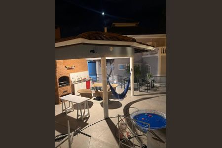 Casa à venda com 381m², 4 quartos e 4 vagas