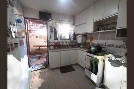 Casa de condomínio à venda com 129m², 3 quartos e 2 vagas