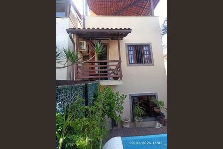 Casa de condomínio à venda com 129m², 3 quartos e 2 vagas