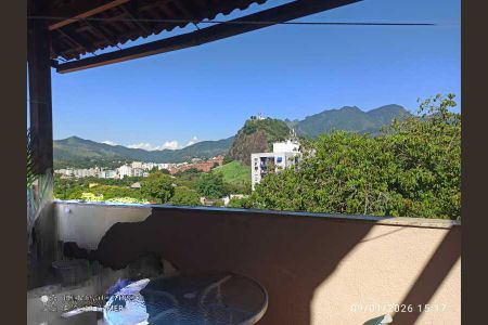 Casa de condomínio à venda com 129m², 3 quartos e 2 vagas