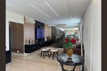 Apartamento à venda com 3 quartos, 218m² em Vila Regente Feijó, São Paulo