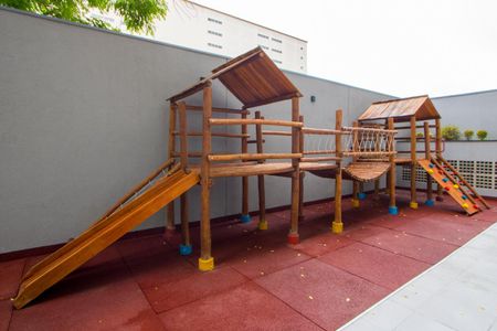 Apartamento para alugar com 65m², 3 quartos e 2 vagasÁrea comum - Playground