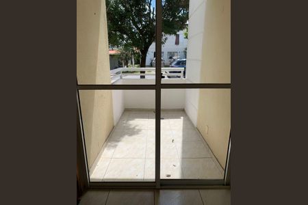 Sala de apartamento para alugar com 2 quartos, 48m² em Jardim Isis, Cotia