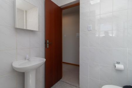 Banheiro de apartamento para alugar com 1 quarto, 32m² em Menino Deus, Porto Alegre