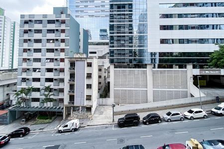 Varanda - Vista de apartamento para alugar com 1 quarto, 43m² em Bela Vista, São Paulo
