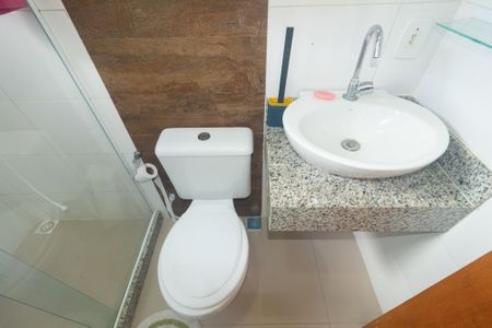 Casa para alugar com 153m², 2 quartos e 1 vaga Casa para alugar com 153m², 2 quartos e 1 vagaBanheiro da Suíte 2