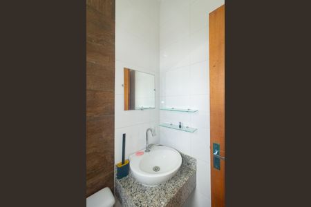 Casa para alugar com 153m², 2 quartos e 1 vaga Casa para alugar com 153m², 2 quartos e 1 vagaBanheiro da Suíte 2