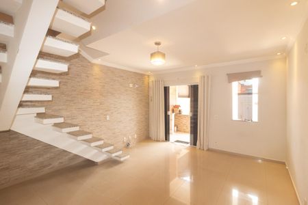 Sala de casa para alugar com 2 quartos, 153m² em Campo Grande, Rio de Janeiro