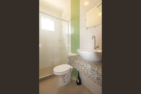 Casa para alugar com 153m², 2 quartos e 1 vaga Casa para alugar com 153m², 2 quartos e 1 vagaBanheiro da Suíte 1