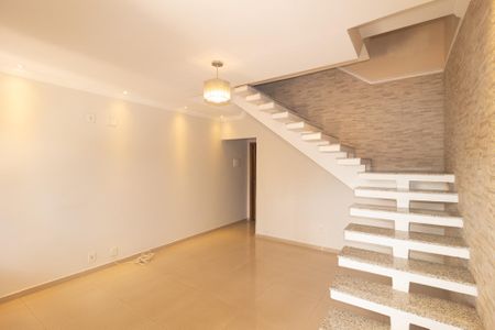 Sala de casa para alugar com 2 quartos, 153m² em Campo Grande, Rio de Janeiro