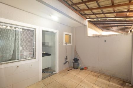 Casa para alugar com 153m², 2 quartos e 1 vaga Casa para alugar com 153m², 2 quartos e 1 vagaÁrea de Serviço