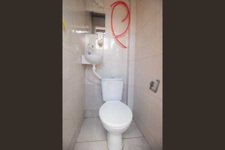 Casa para alugar com 153m², 2 quartos e 1 vaga Casa para alugar com 153m², 2 quartos e 1 vagaBanheiro Social 2