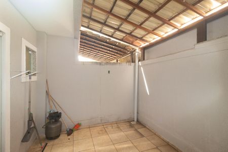 Casa para alugar com 153m², 2 quartos e 1 vaga Casa para alugar com 153m², 2 quartos e 1 vagaÁrea de Serviço
