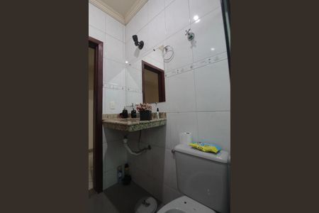 Casa à venda com 173m², 4 quartos e 2 vagasBanheiro Social 1