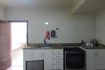 Casa à venda com 173m², 4 quartos e 2 vagasCozinha