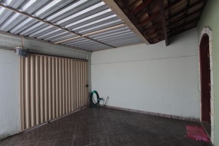 Casa à venda com 173m², 4 quartos e 2 vagasGaragem
