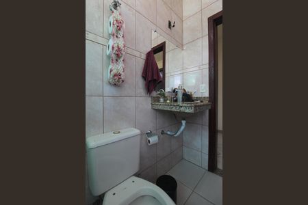 Casa à venda com 173m², 4 quartos e 2 vagasBanheiro da Suite