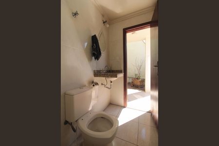 Casa à venda com 173m², 4 quartos e 2 vagasBanheiro Social 2