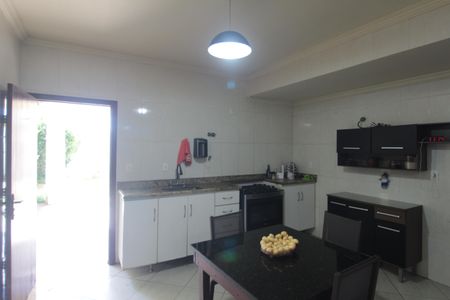 Casa à venda com 173m², 4 quartos e 2 vagasCozinha