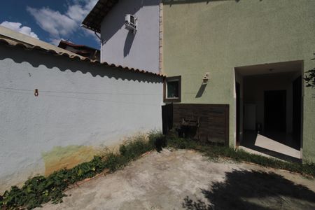 Casa à venda com 173m², 4 quartos e 2 vagasQuintal