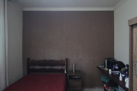 Casa à venda com 173m², 4 quartos e 2 vagasQuarto 1