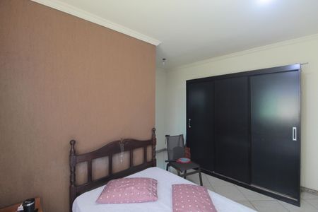 Casa à venda com 173m², 4 quartos e 2 vagasSuite