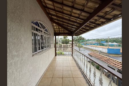 Casa à venda com 460m², 3 quartos e 4 vagas