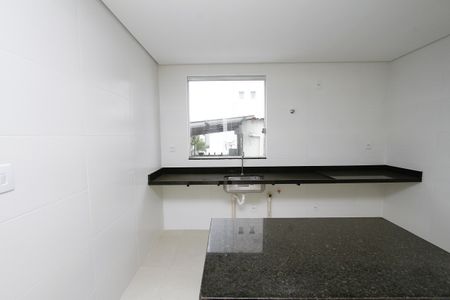 Apartamento à venda com 150m², 3 quartos e 2 vagasCozinha