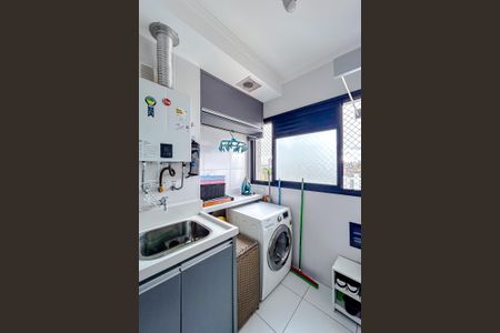 Apartamento à venda com 72m², 3 quartos e 1 vagaÁrea de Serviço