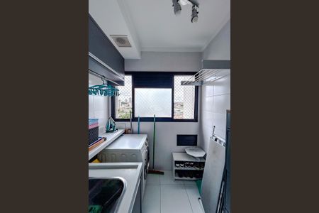 Apartamento à venda com 72m², 3 quartos e 1 vagaÁrea de Serviço