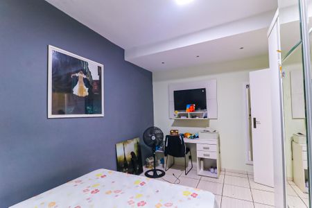 Casa à venda com 119m², 4 quartos e 1 vagaQuarto 