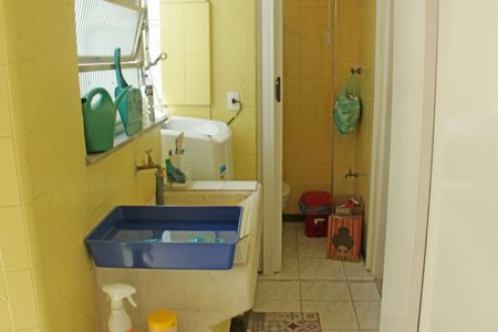 Apartamento para alugar com 200m², 3 quartos e 1 vagaÁrea de Serviço