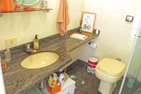 Apartamento para alugar com 200m², 3 quartos e 1 vagaBanheiro 1