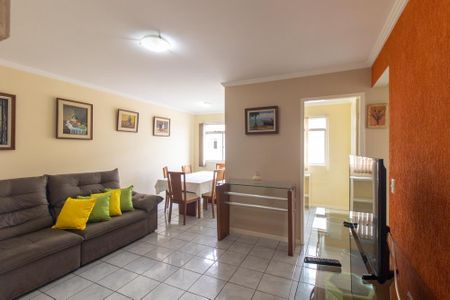 Sala de apartamento para alugar com 3 quartos, 56m² em Pinheirinho, Curitiba