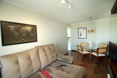 Sala de apartamento à venda com 2 quartos, 65m² em Olaria, Rio de Janeiro