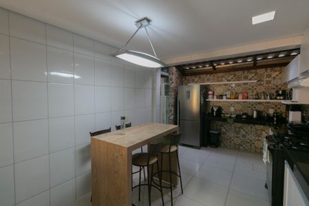 Apartamento para alugar com 140m², 3 quartos e 2 vagas