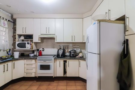 Casa para alugar com 109m², 4 quartos e 2 vagas Casa para alugar com 109m², 4 quartos e 2 vagasCozinha