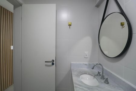 Apartamento para alugar com 100m², 3 quartos e 2 vagas Apartamento para alugar com 100m², 3 quartos e 2 vagasBanheiro Social
