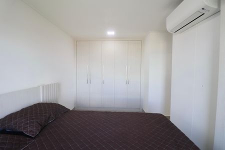 Apartamento para alugar com 100m², 3 quartos e 2 vagas Apartamento para alugar com 100m², 3 quartos e 2 vagasSuíte
