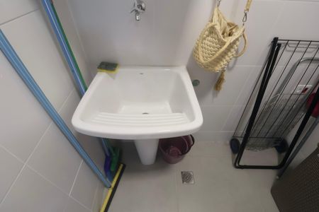 Apartamento para alugar com 100m², 3 quartos e 2 vagas Apartamento para alugar com 100m², 3 quartos e 2 vagasÁrea de Serviço