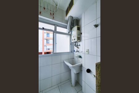 Apartamento para alugar com 78m², 3 quartos e 1 vagaÁrea de Serviço 