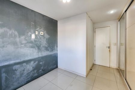 Apartamento para alugar com 78m², 3 quartos e 1 vagaSuíte 