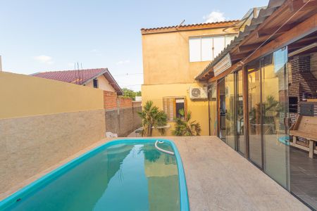 Casa à venda com 151m², 3 quartos e 1 vagaÁrea comum