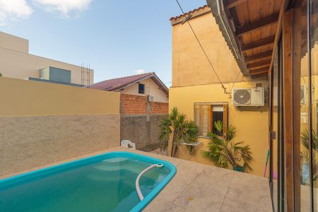 Casa à venda com 151m², 3 quartos e 1 vagaÁrea comum