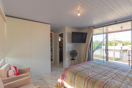 Casa à venda com 151m², 3 quartos e 1 vagaSuíte