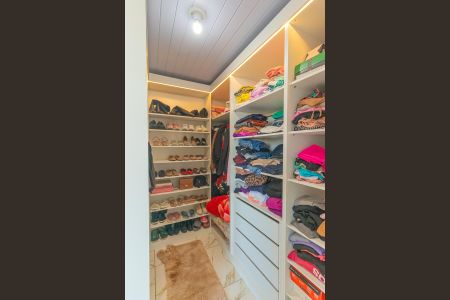 Casa à venda com 151m², 3 quartos e 1 vagaCloset da suíte