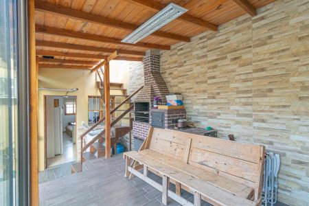 Casa à venda com 151m², 3 quartos e 1 vagaÁrea comum